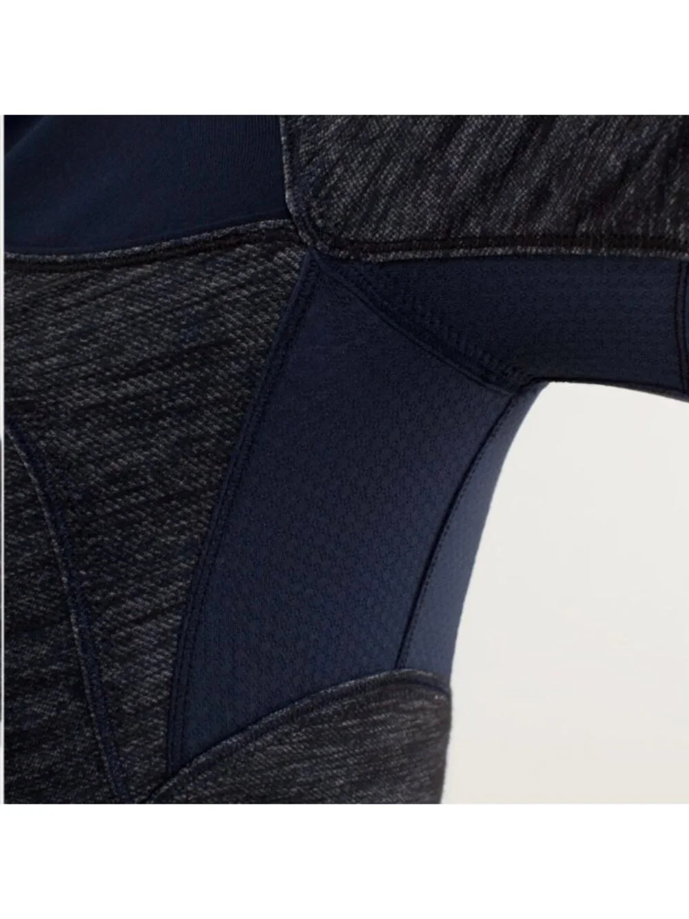 lululemon athletica zip it